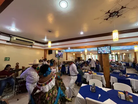 Restaurante ModeLuis image 3