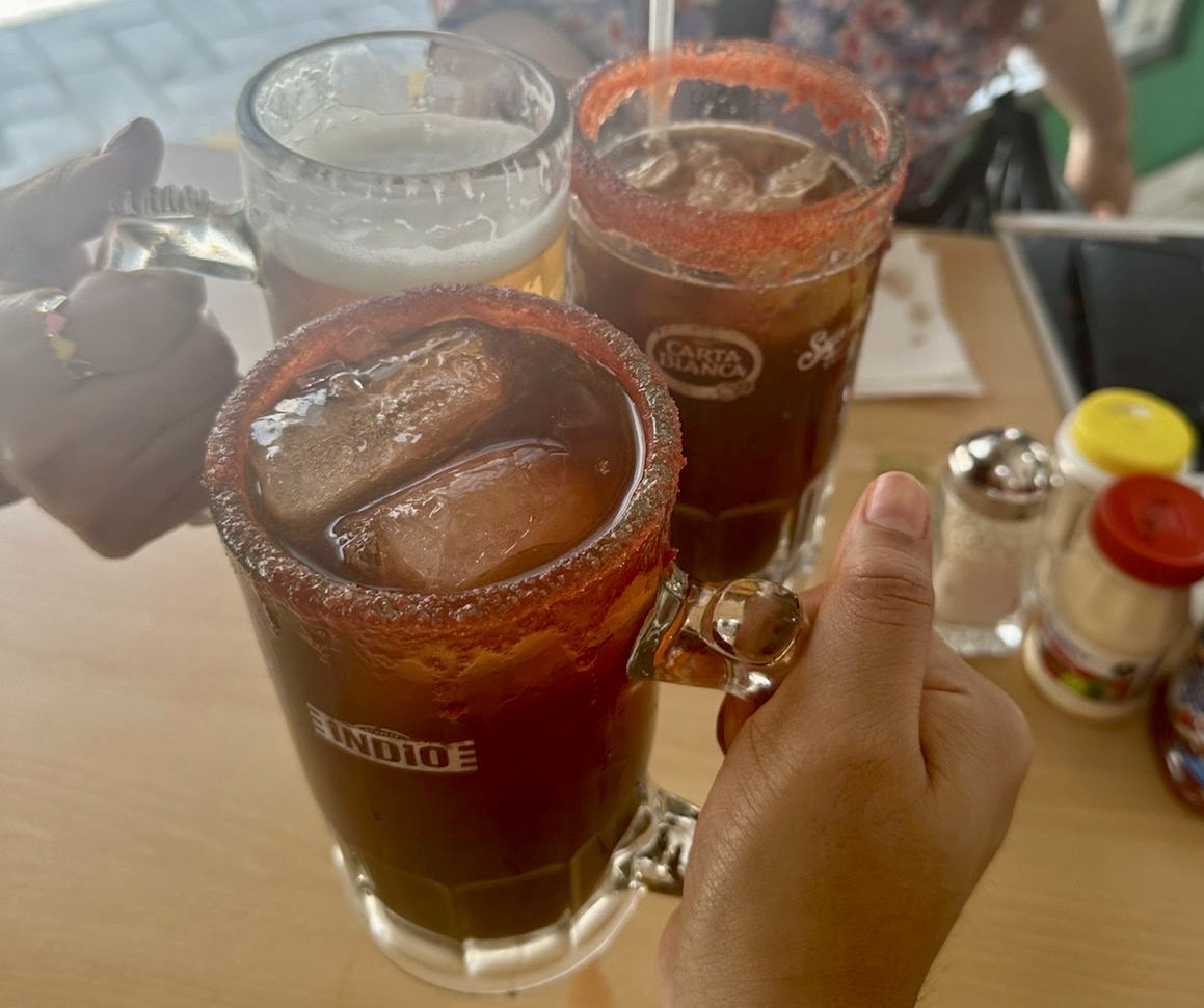 Pelícanos Restaurant & Bar image 2