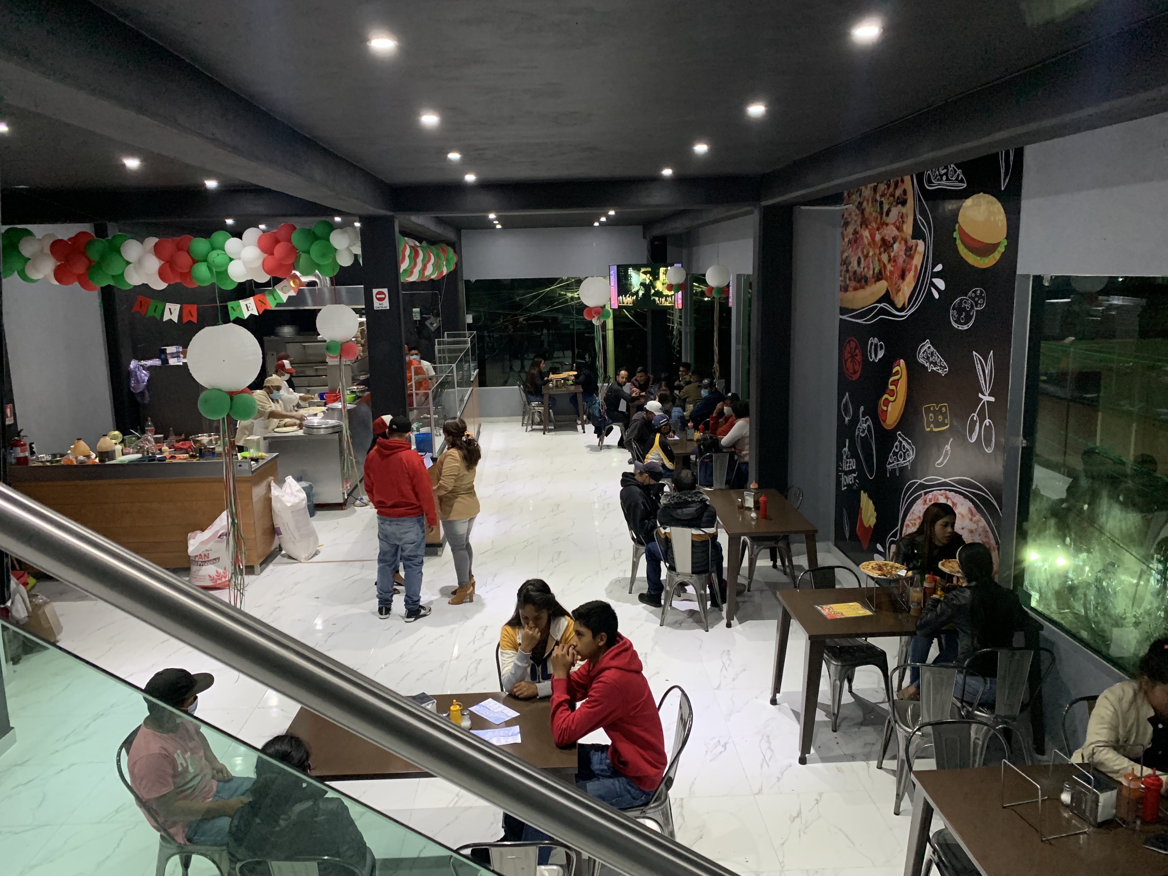 Pizzería italiana “los apaches” image 1