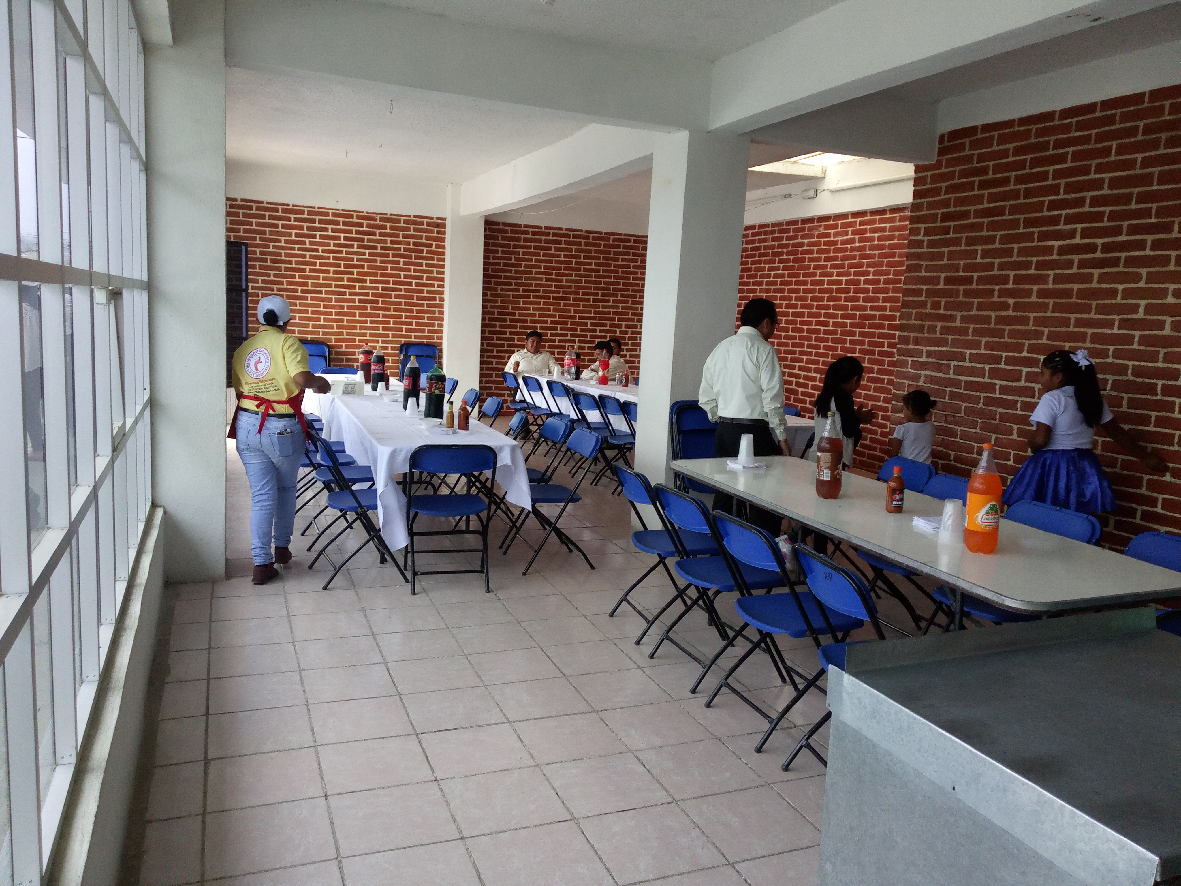 Marisquería el camarón image 9