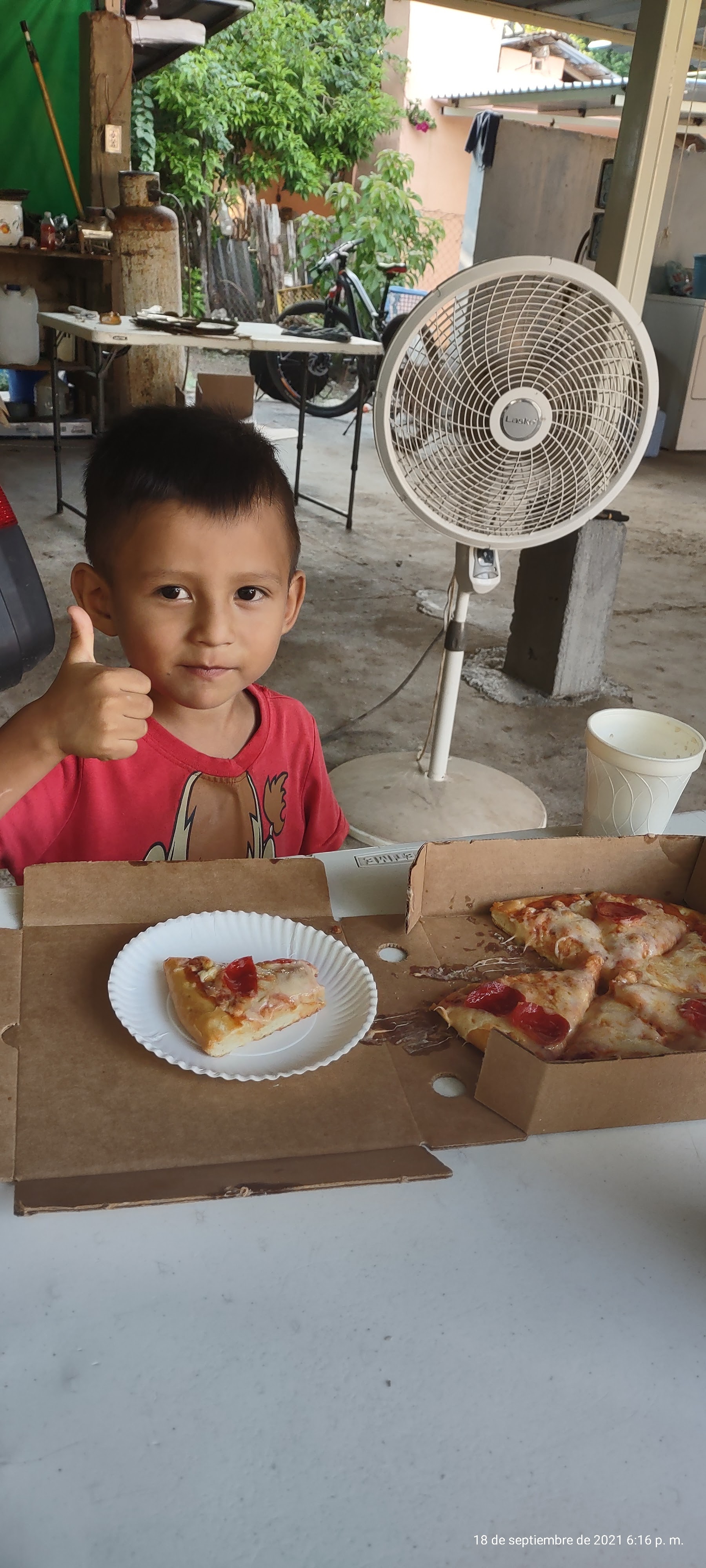 Pizza reyes image 9