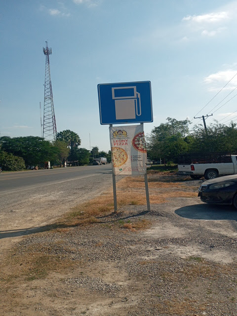 Pizzería Leony image 2