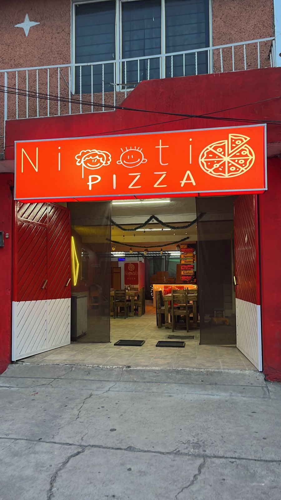 Pizzas Nipoti image 3