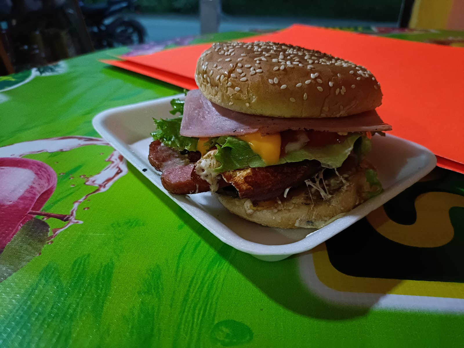 Hamburguesas "El Junior" image 1