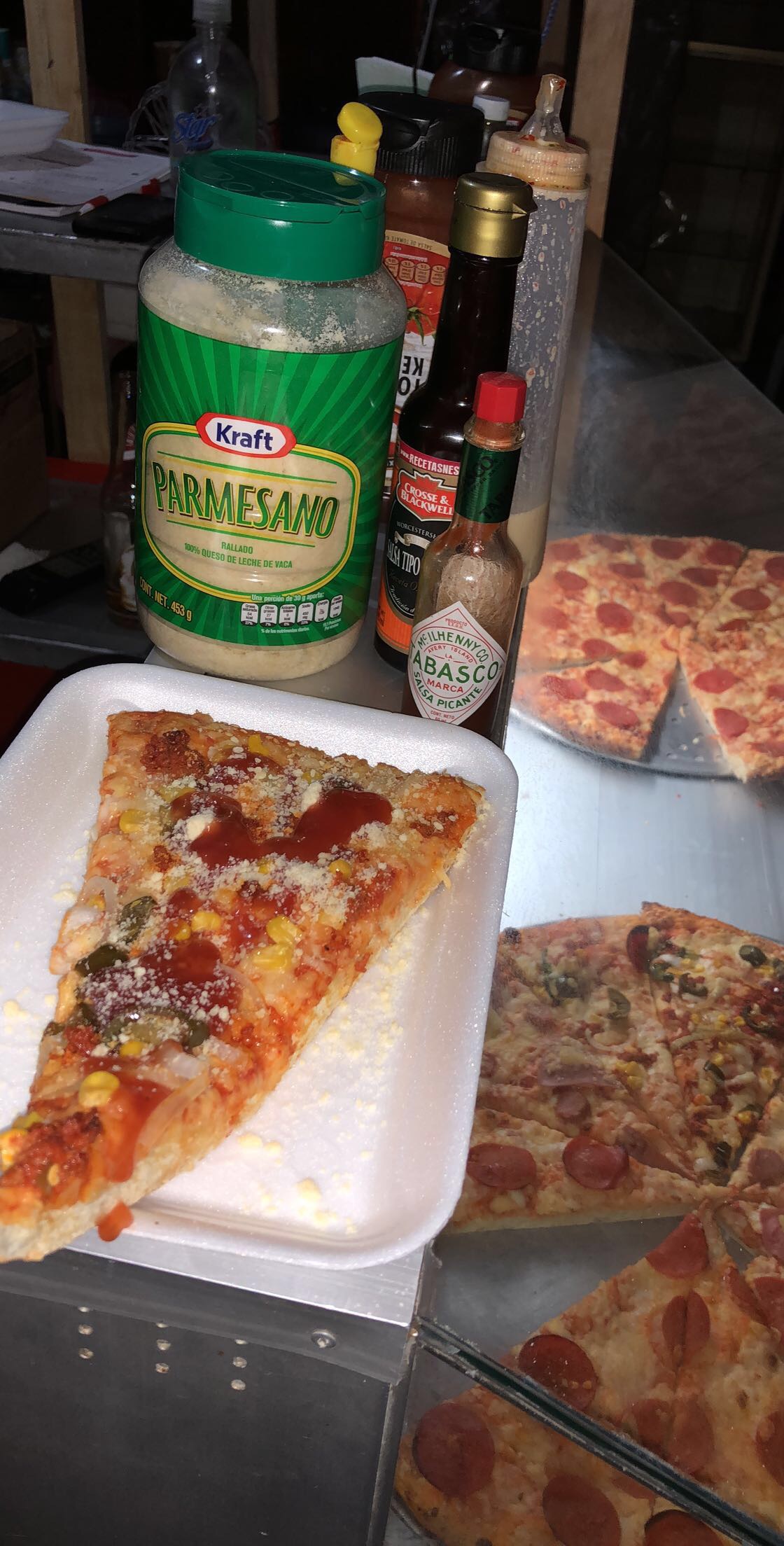 La Placita Pizzas image 5