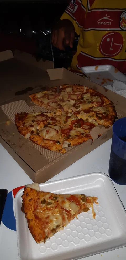 Joker Pizza image 6