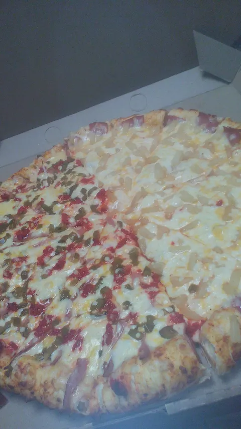 Joker Pizza image 7
