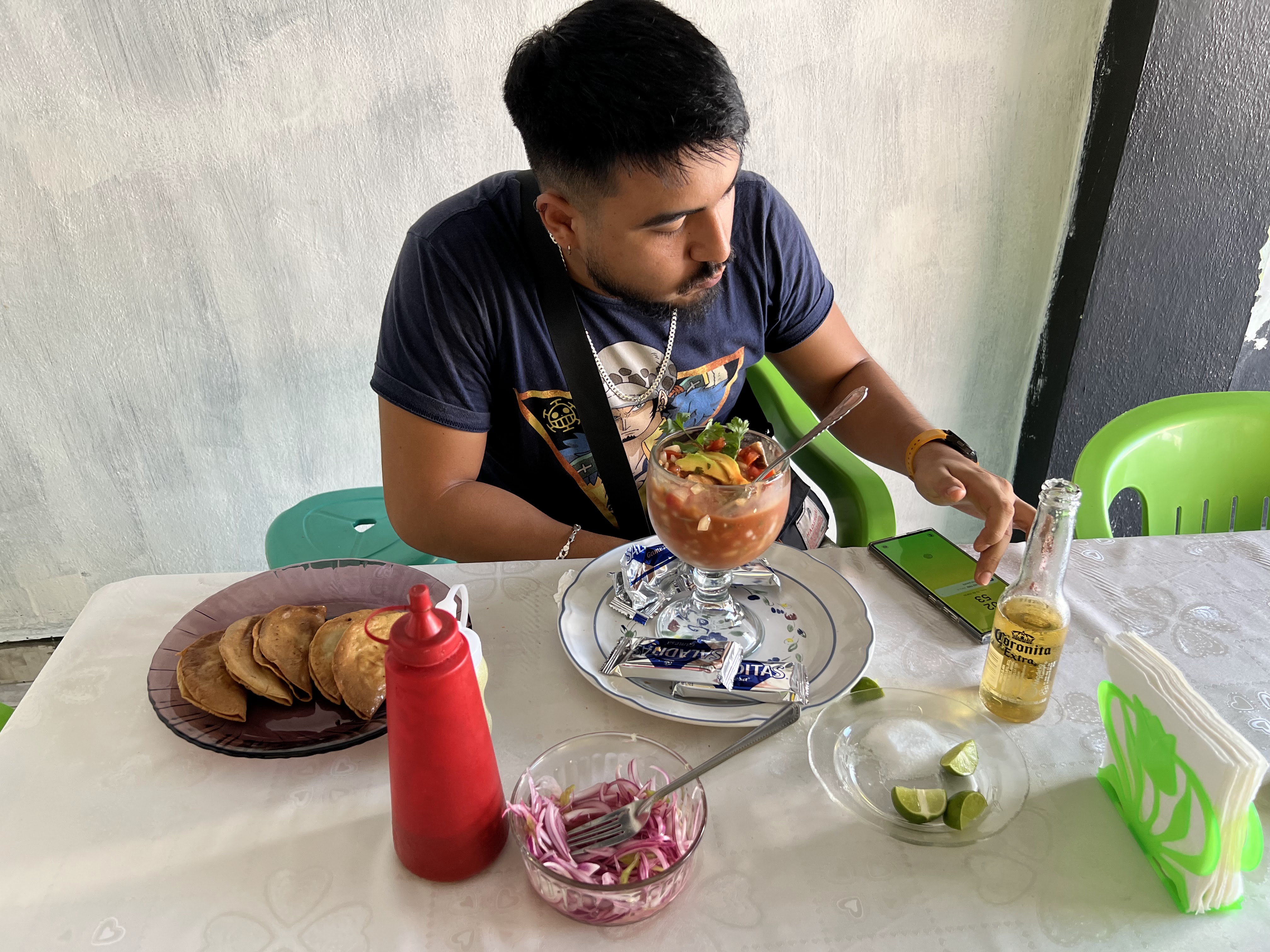 Aguachiles y ceviches “El Alemán” image 2