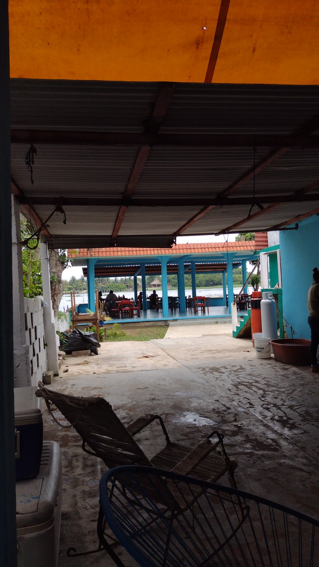 Mariscos la riviera image 7