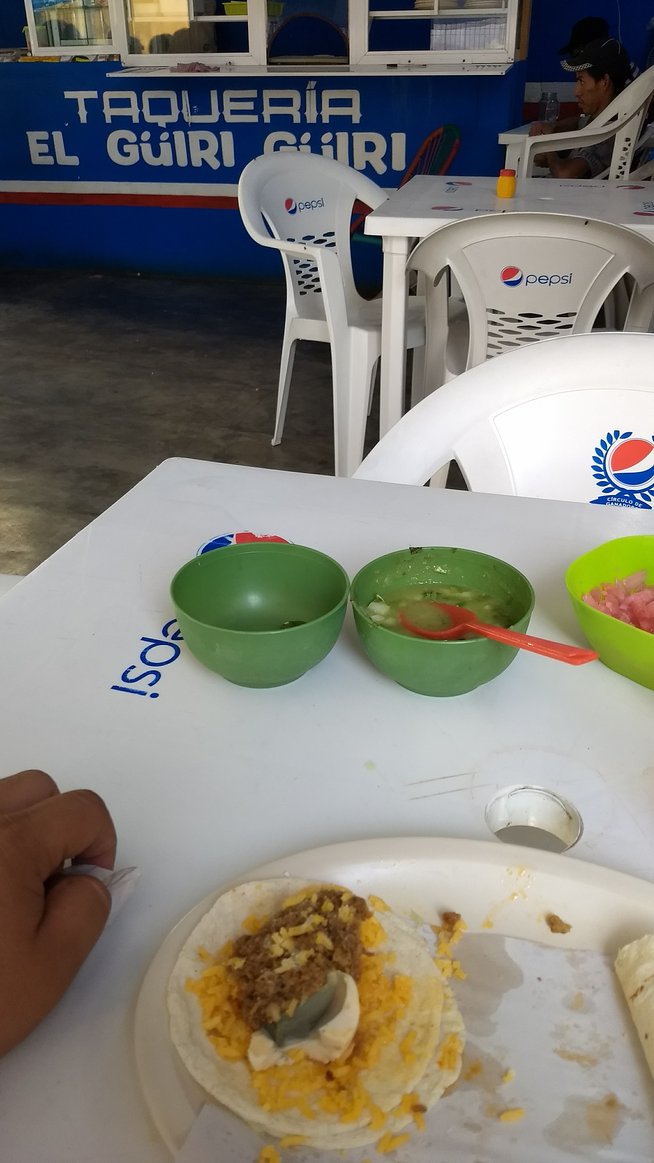 Taqueria "El Güiri Güiri" image 3