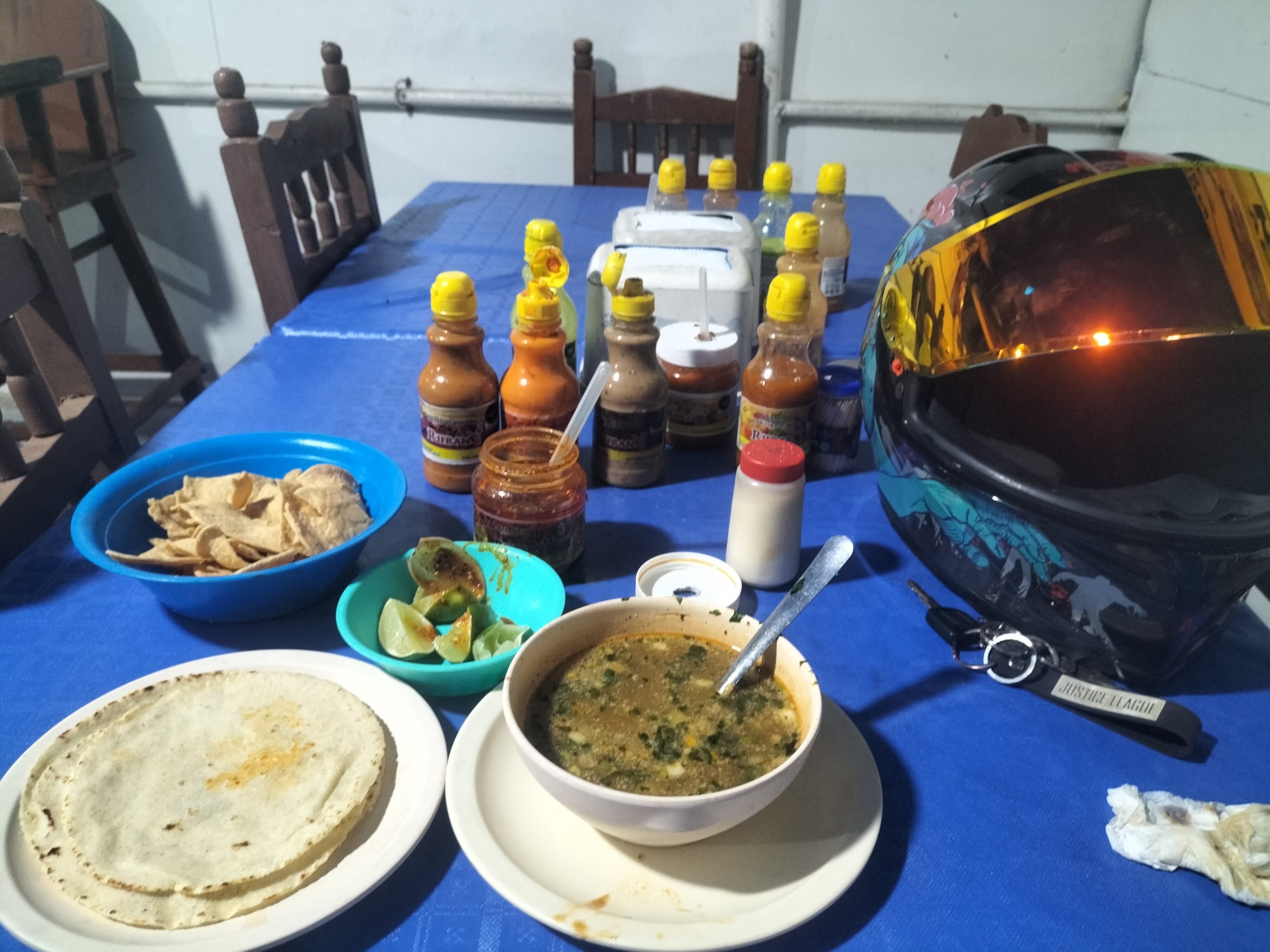 Taqueria El Piolin image 8