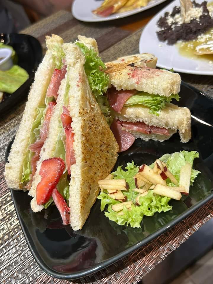 El Olivo Restaurant Gourmet image 4