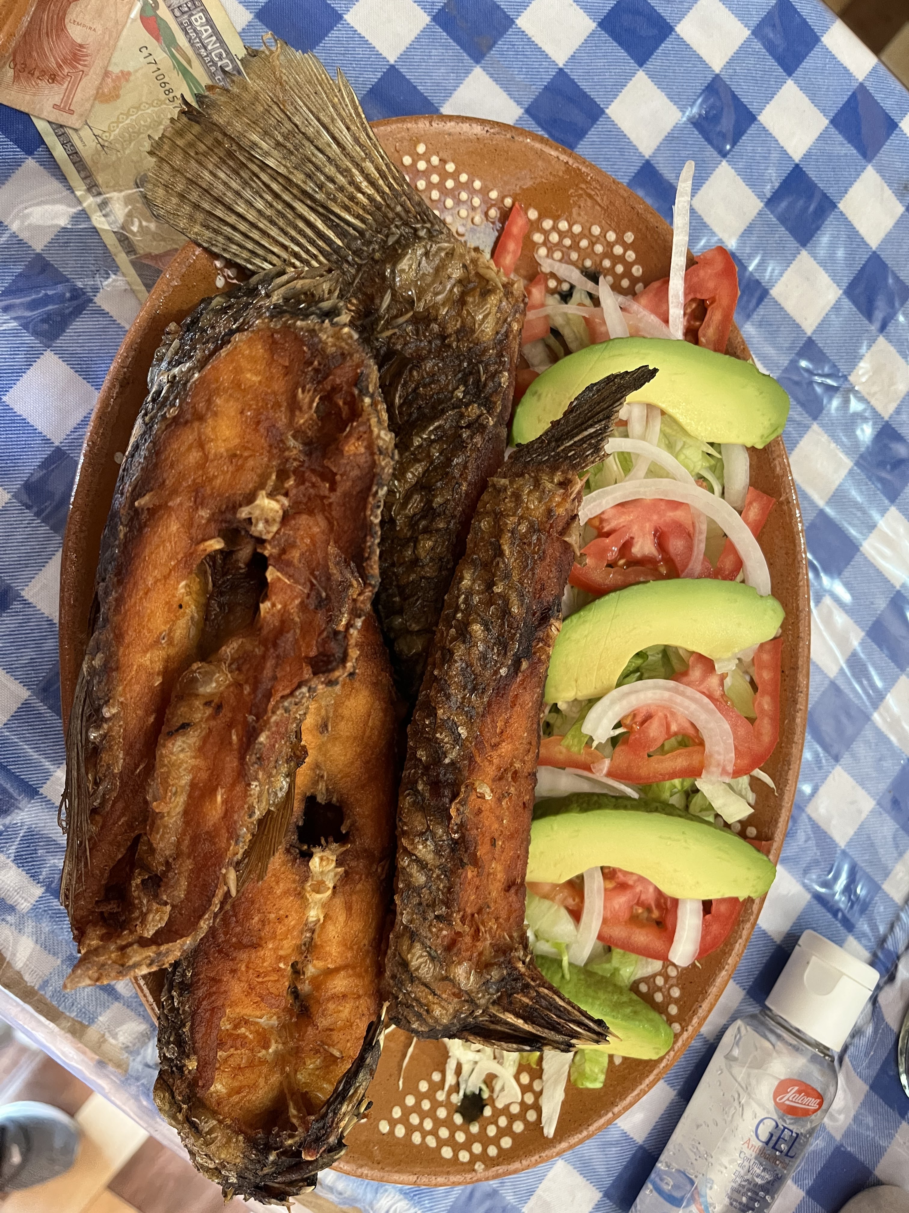 Mariscos y Antojitos El Pollo - Calzadas image 3