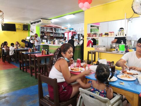 Mariscos Juan Chinchoncha image 3