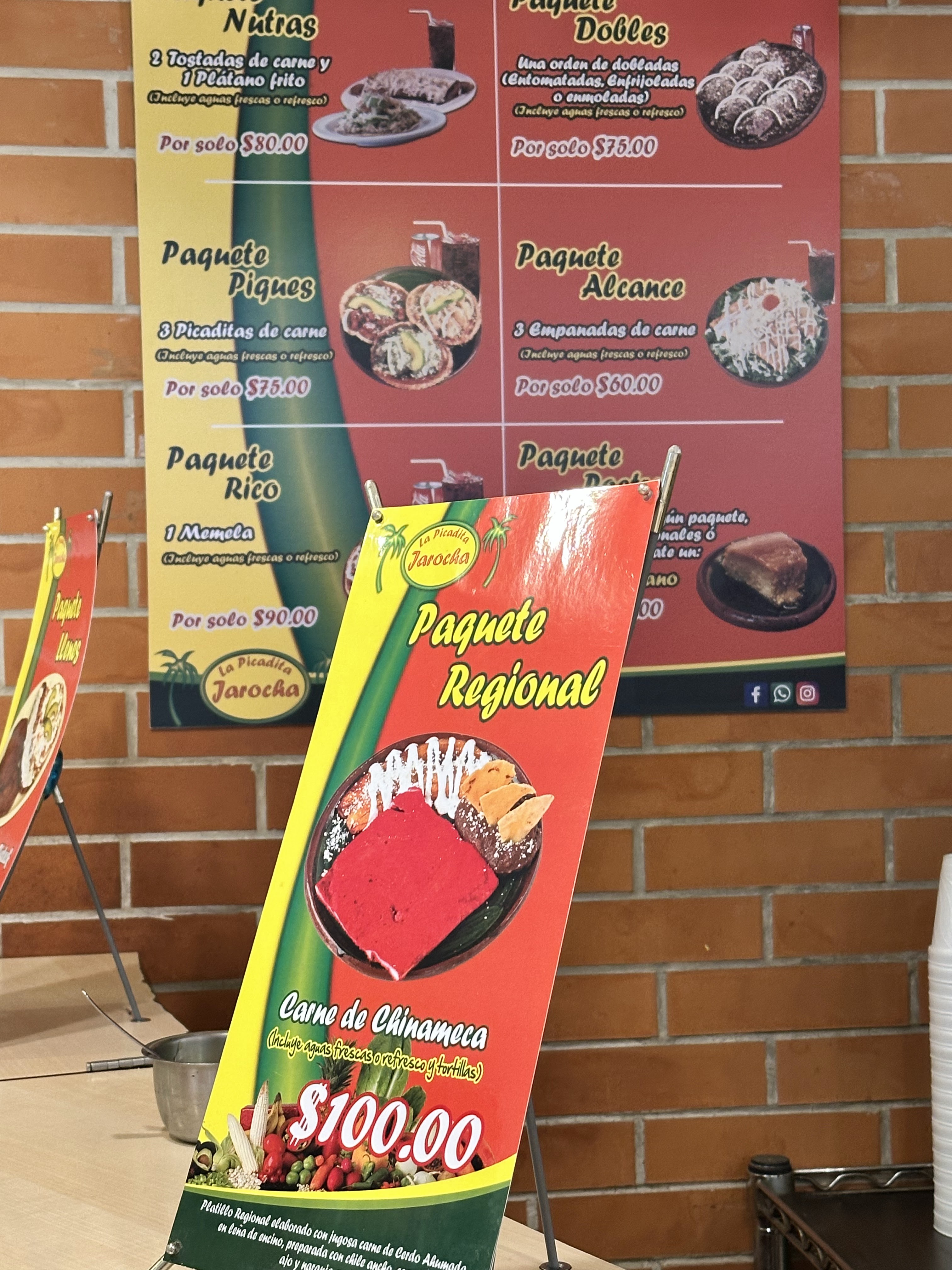 La Picadita Jarocha Sucursal Soriana Mercado image 5