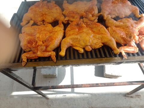 POLLOS ANDY image 5