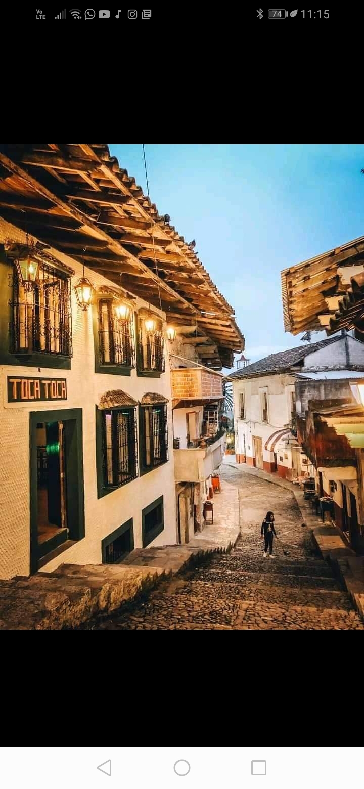 Toca Toca Pub image 2