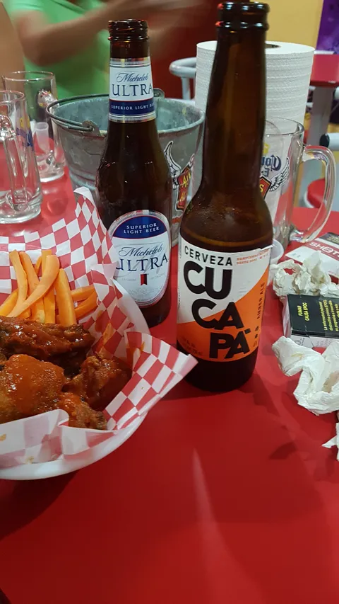 Alas Alitas image 2