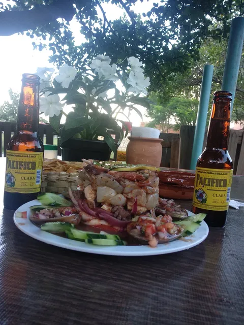 El Botanero image 2