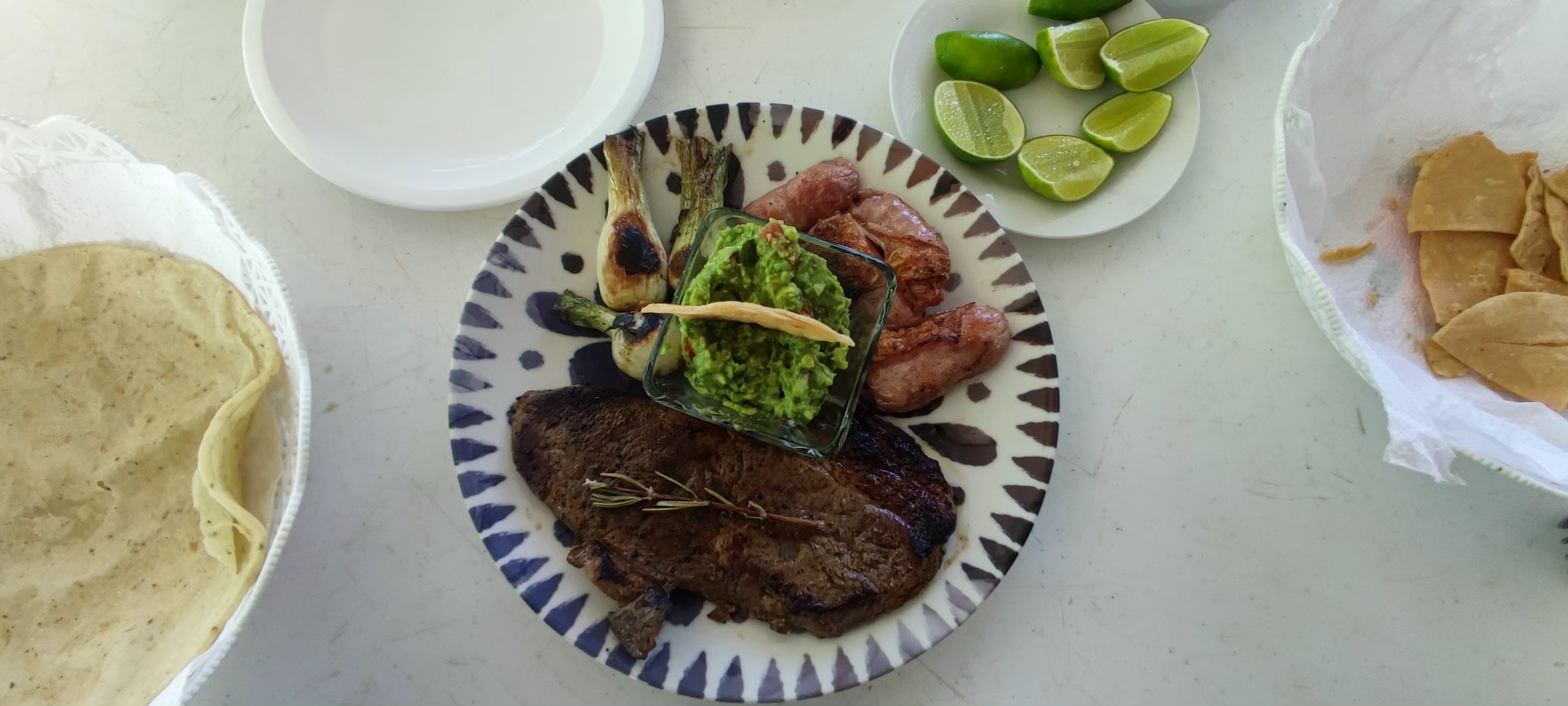 El Oasis restaurante image 2