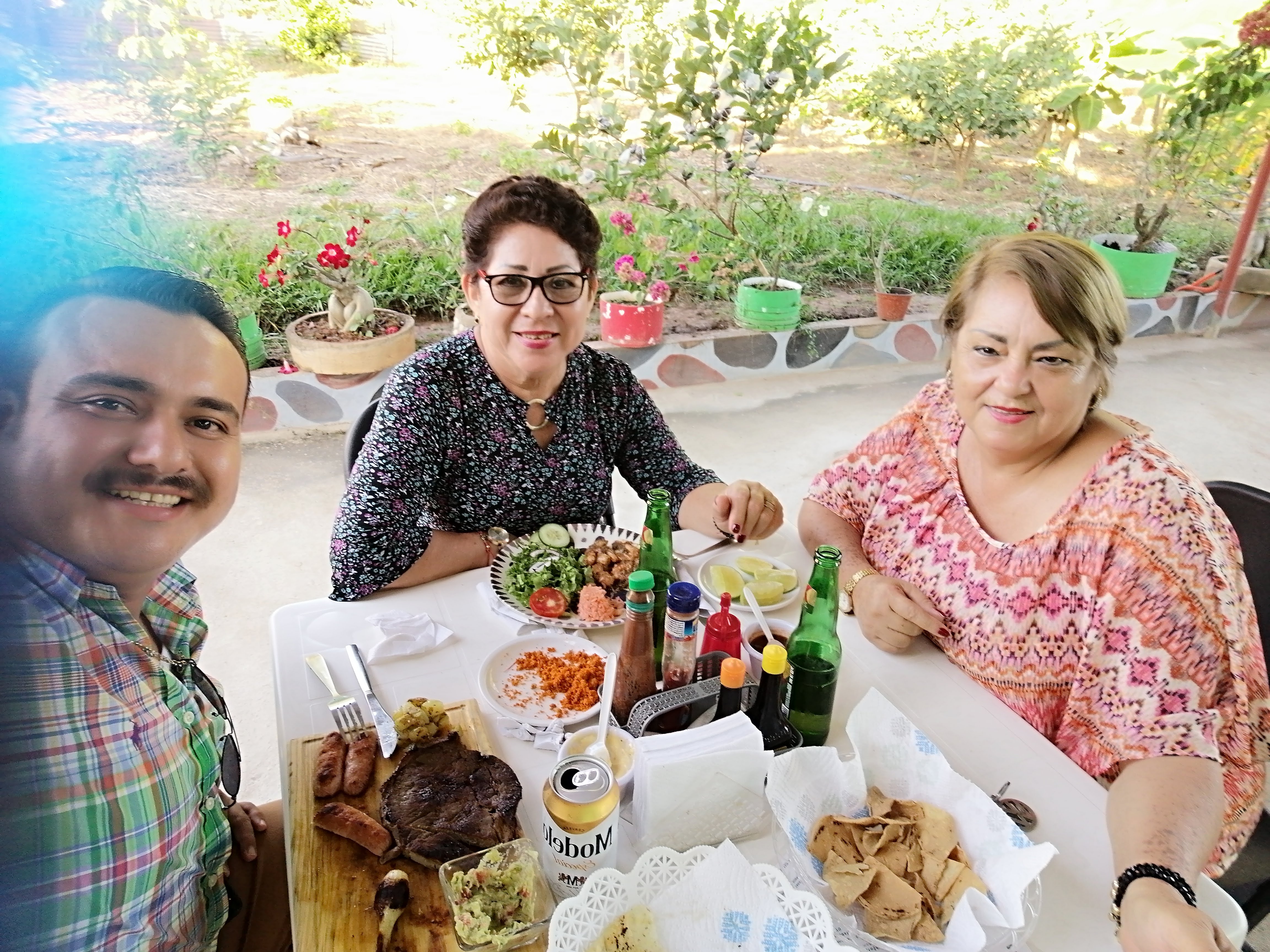 El Oasis restaurante image 9