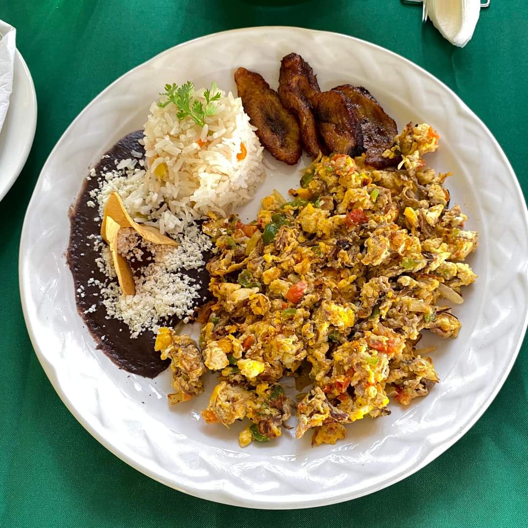 RESTAURANTE EPAZOTE Cocina de Casa image 2