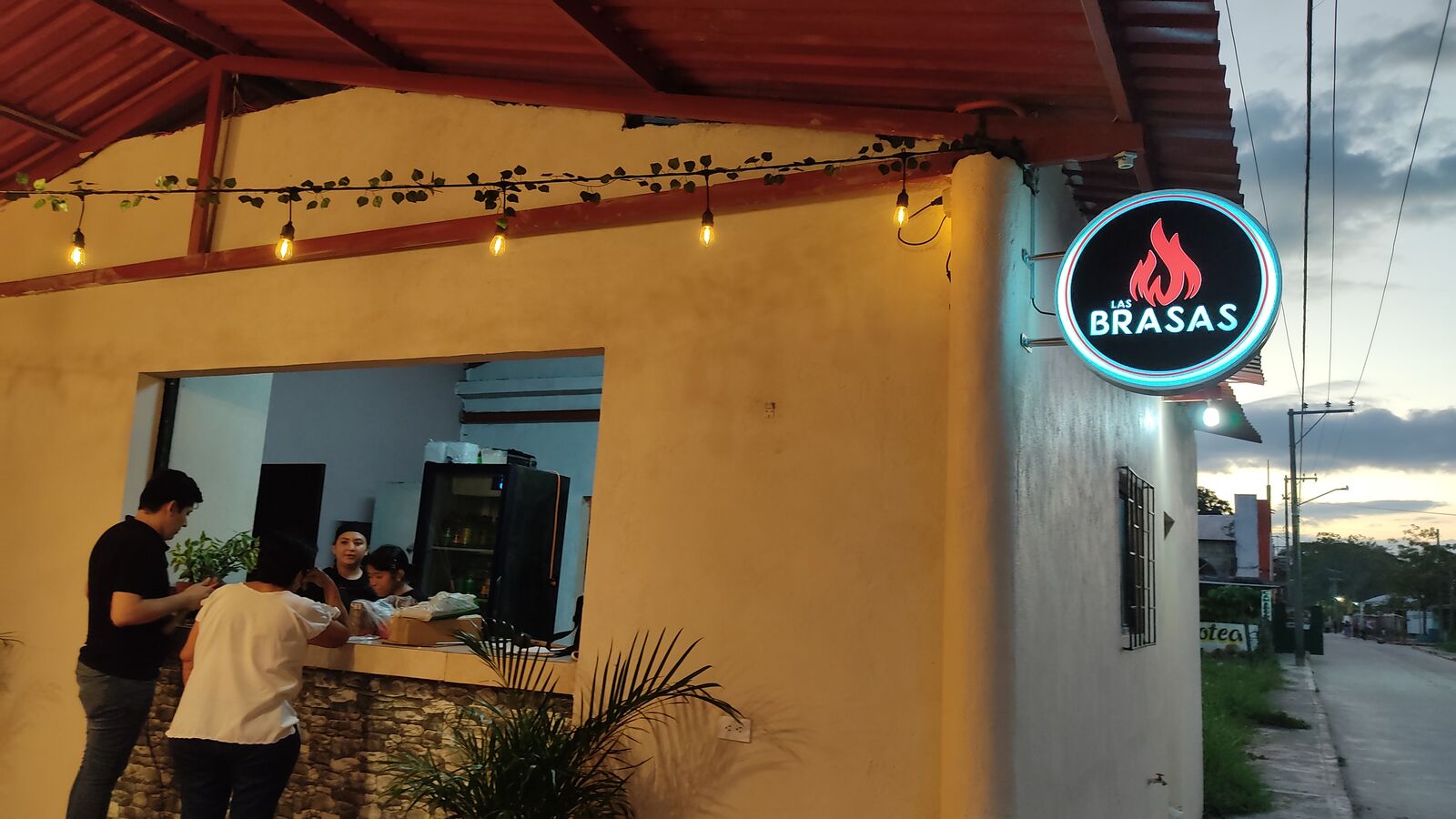 Las Brasas image 10