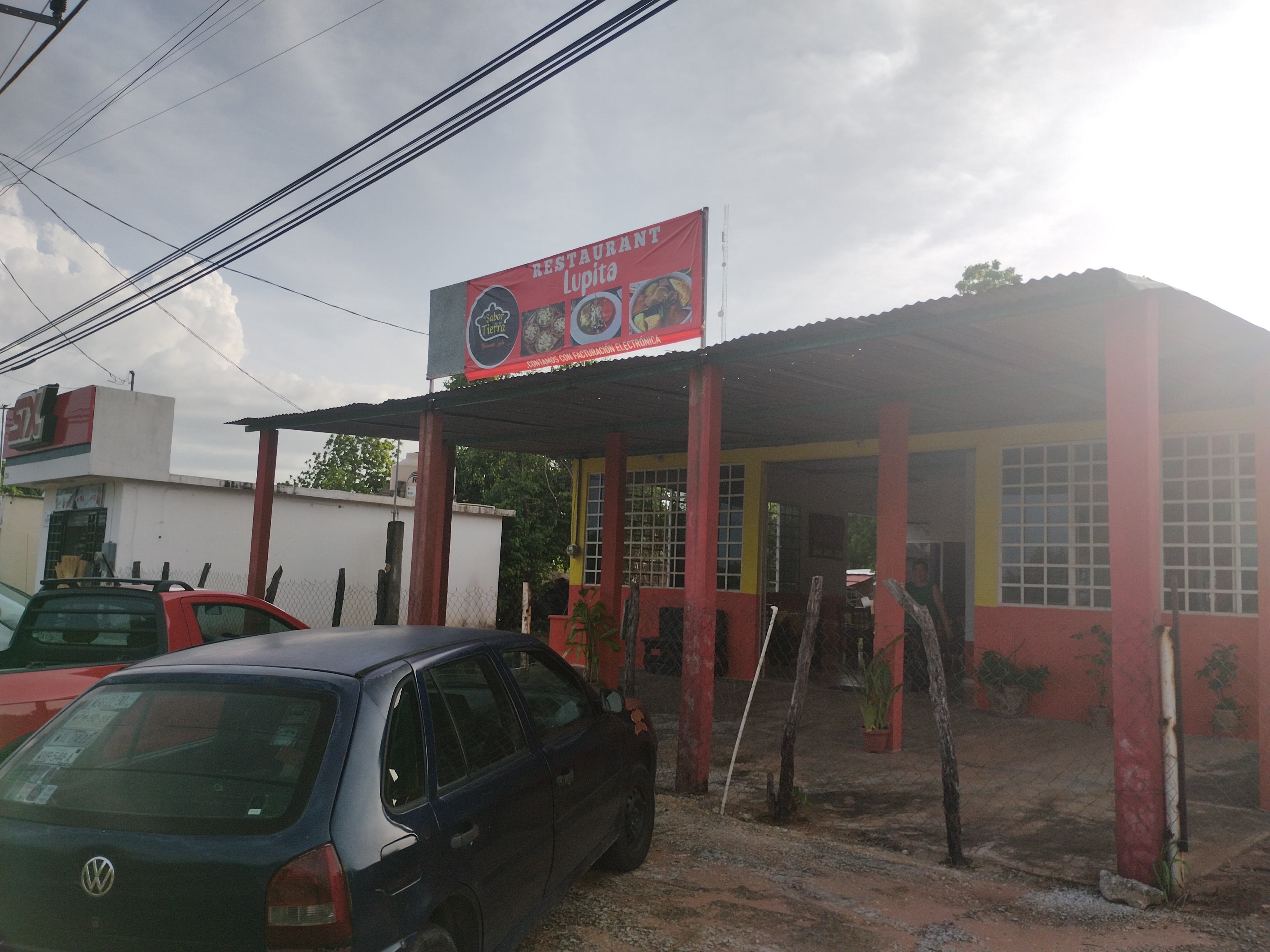 Restaurant lupita image 3