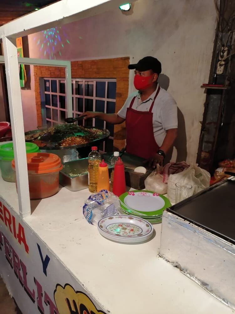 Tacos y Hot Dog's Perlita image 5
