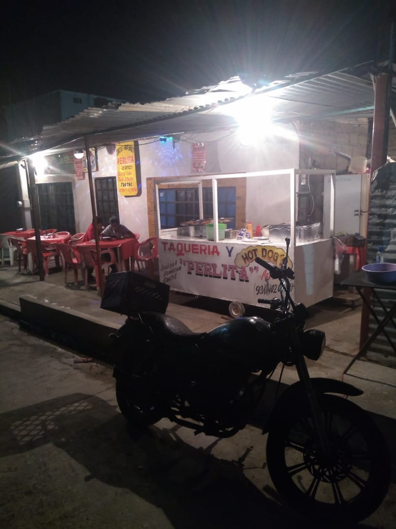 Tacos y Hot Dog's Perlita image 6