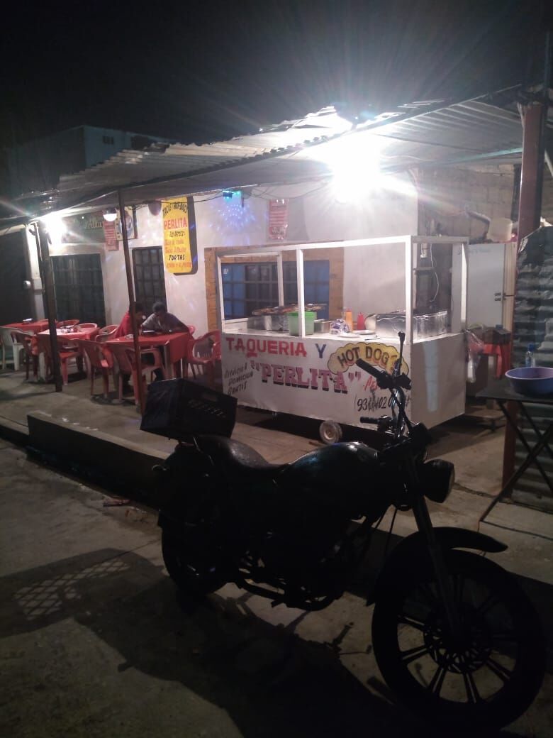 Tacos y Hot Dog's Perlita image 6