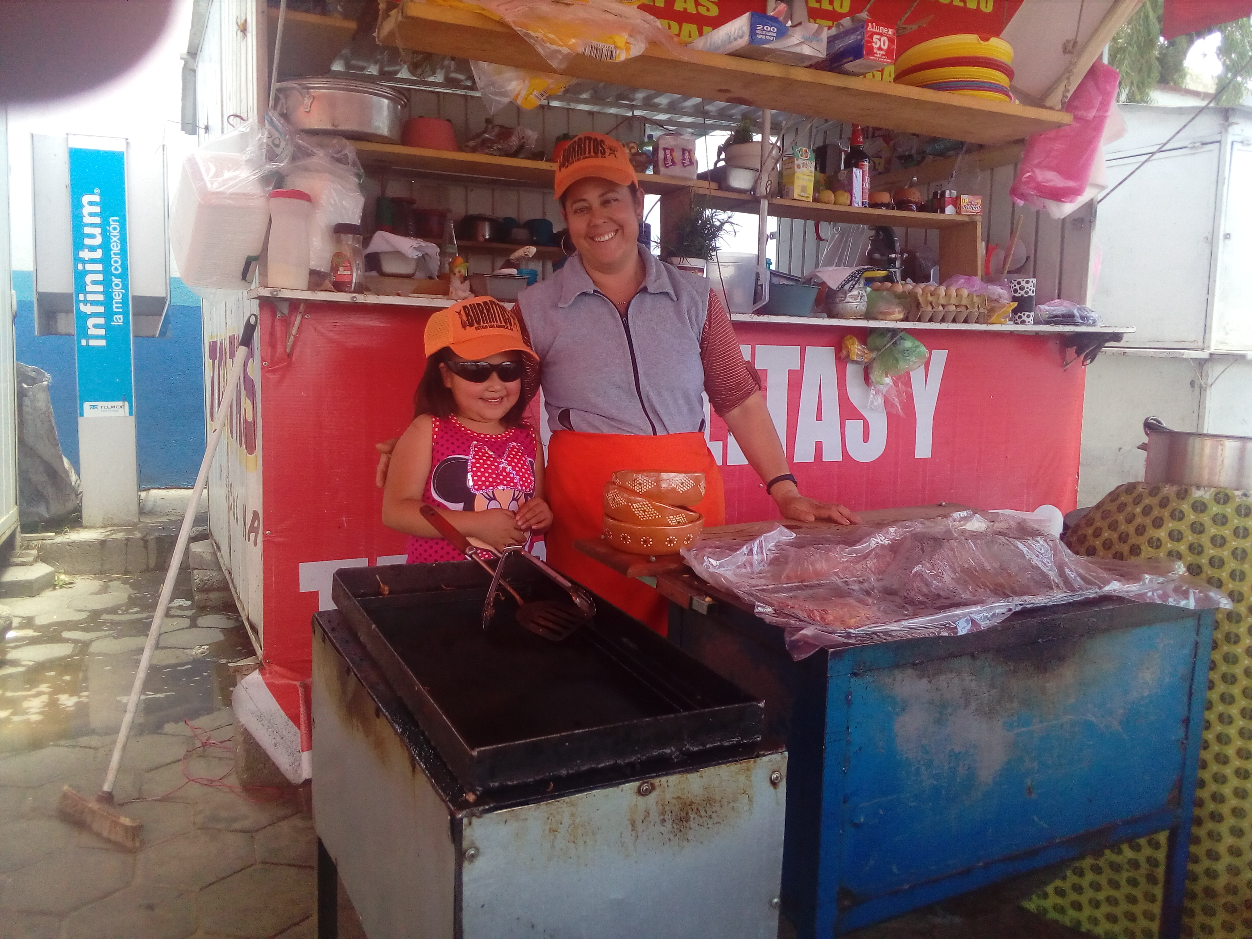 Burritos basilias De La Carretera image 3