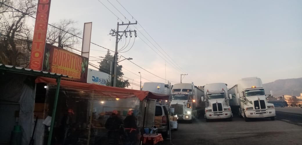 Burritos basilias De La Carretera image 8