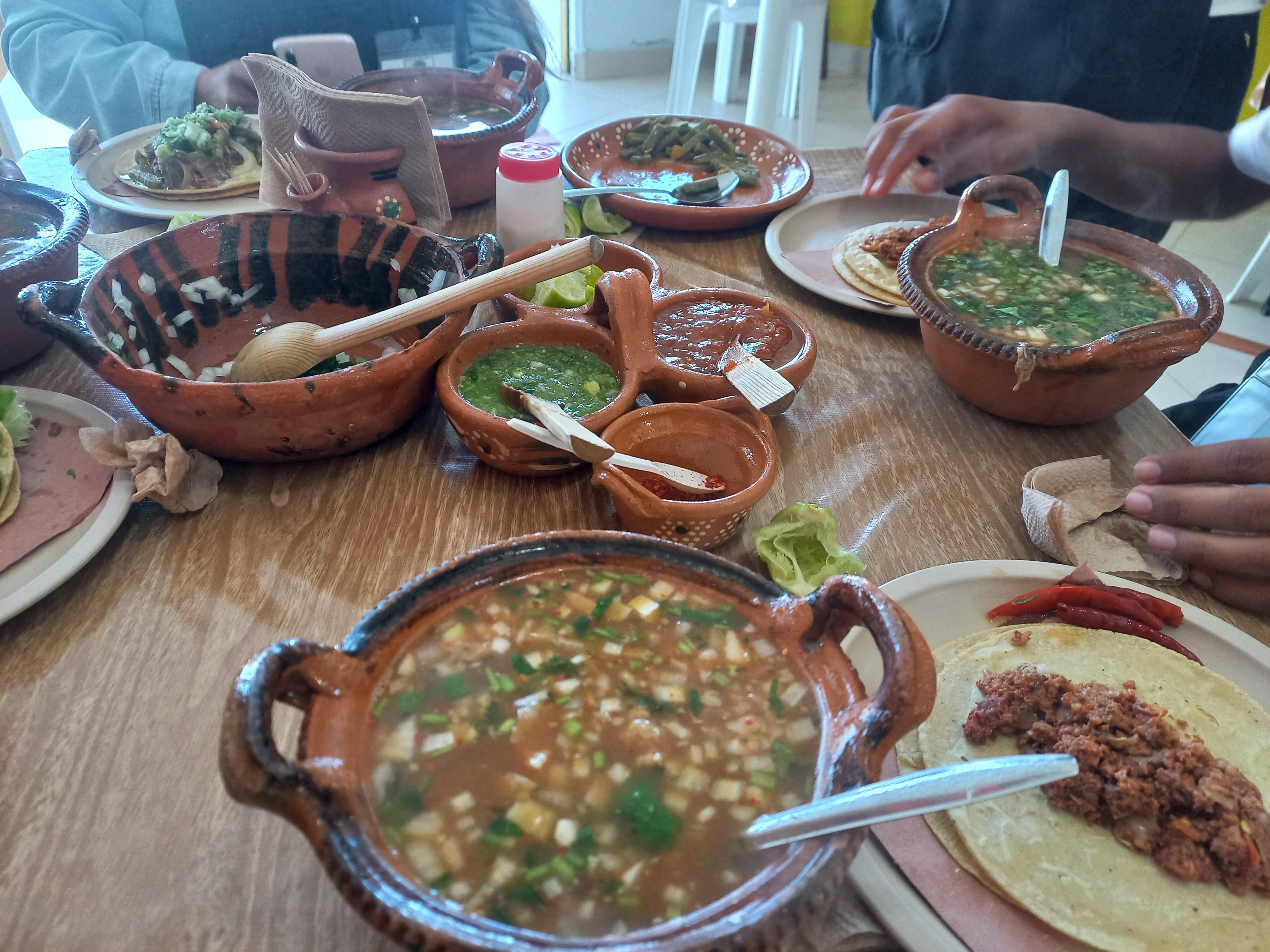 Barbacoa Blanca y consomé "LA ESPERANZA" image 1