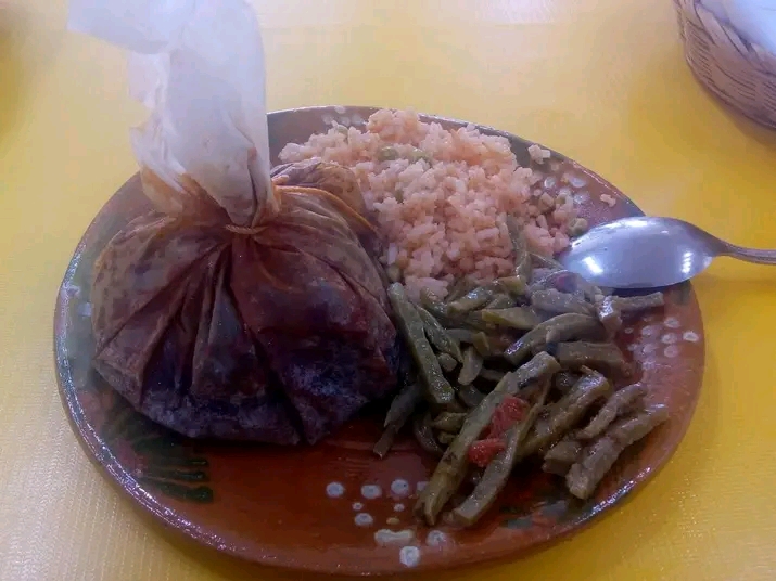 Barbacoa Blanca y consomé "LA ESPERANZA" image 4