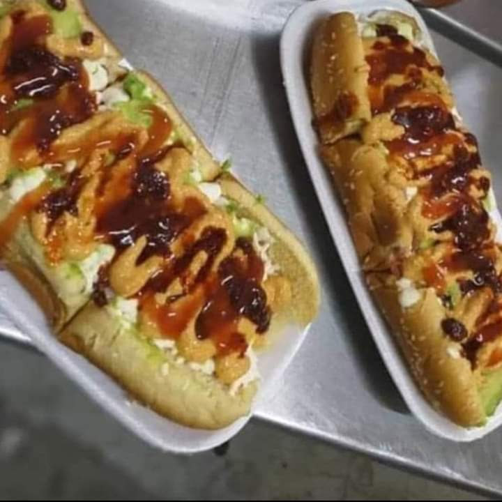 Javi's Hotdogs y Hamburguesas image 3