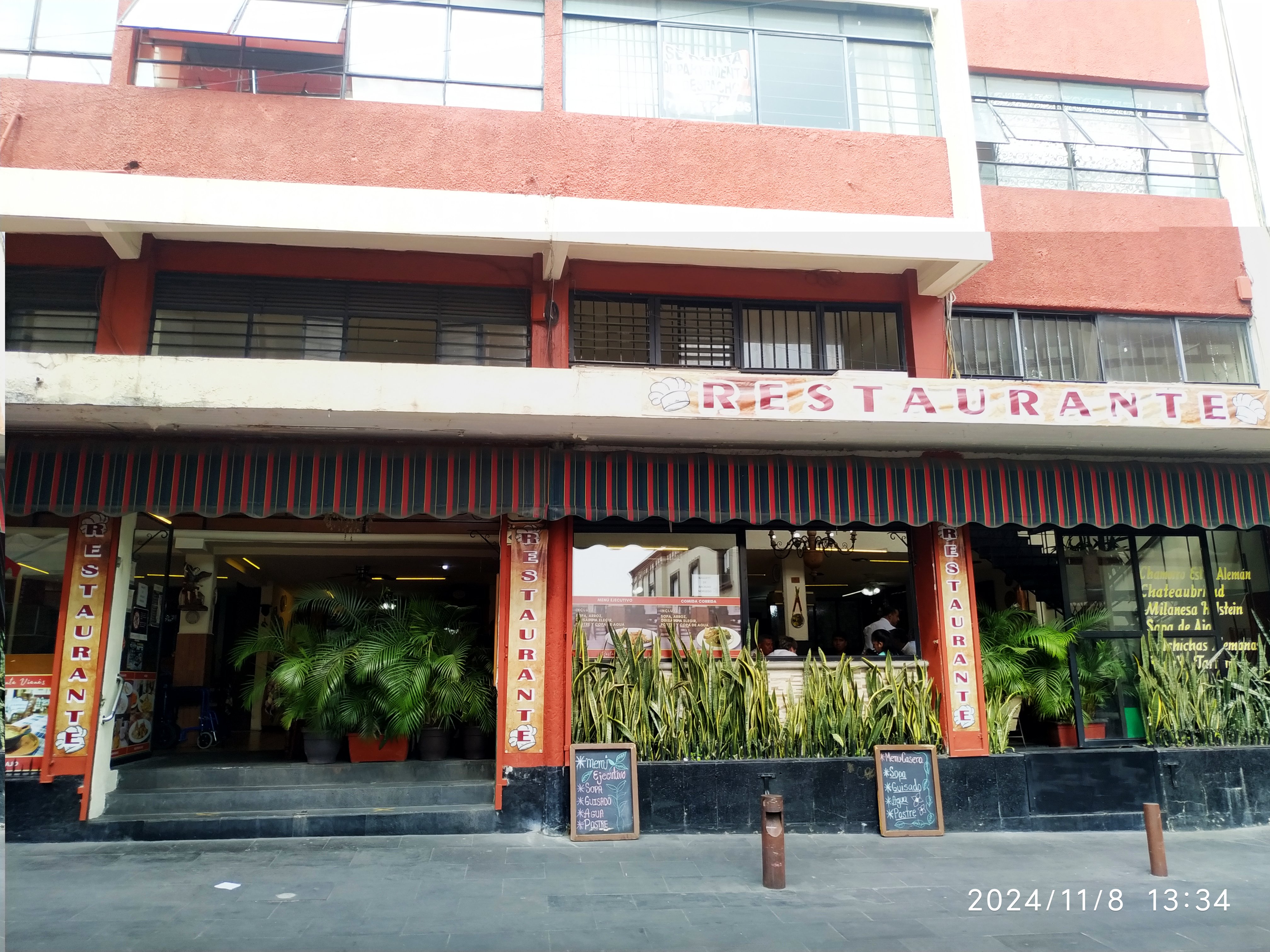 Restaurant And Bakery Vienes image 4