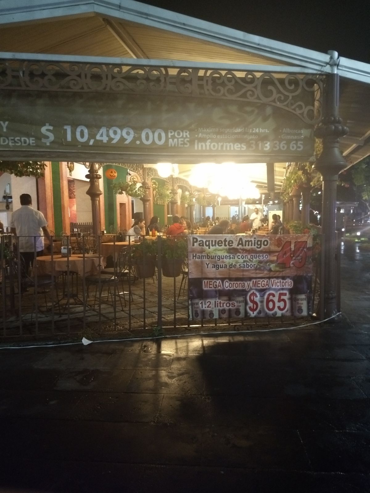 La Universal image 1