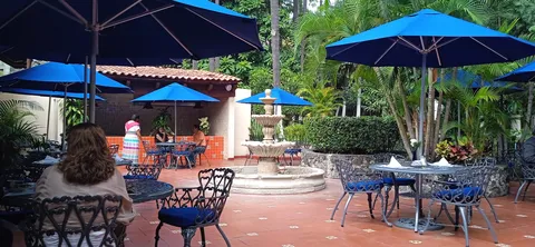 Sanborns Cuernavaca | Restaurante, Tienda y Farmacia image 1