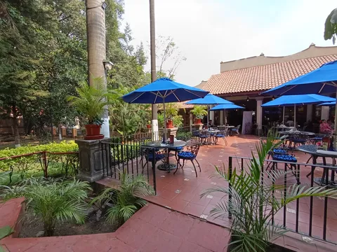 Sanborns Cuernavaca | Restaurante, Tienda y Farmacia image 3