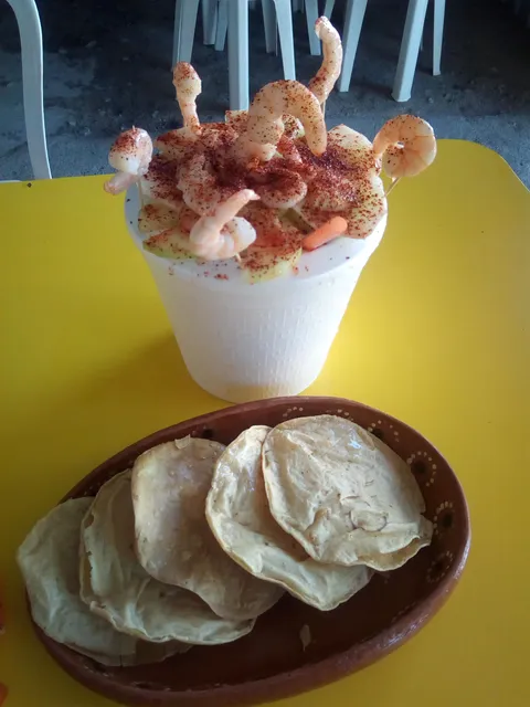 Loncheria y Mariscos Pepon image 3