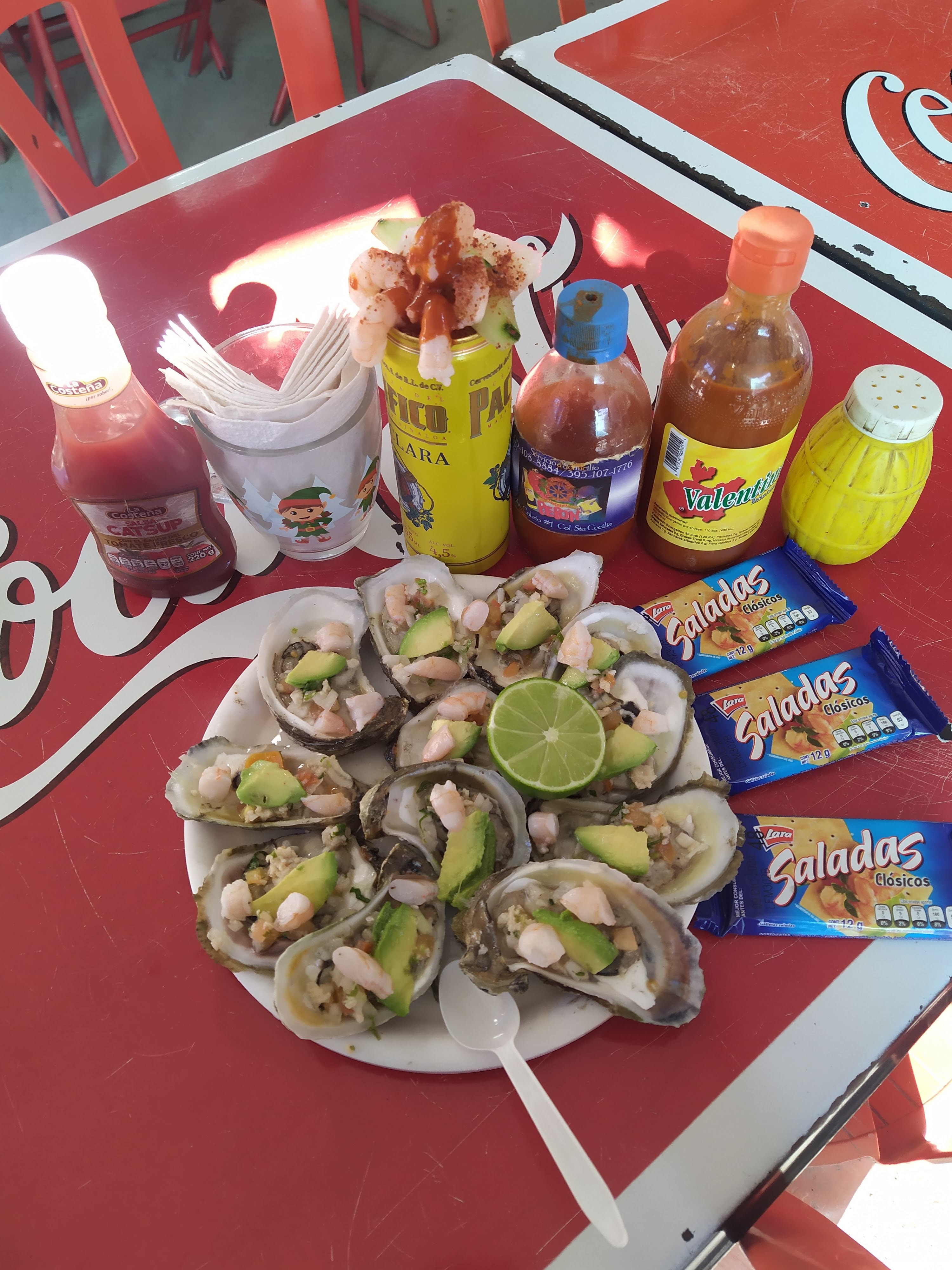 Loncheria y Mariscos Pepon image 4