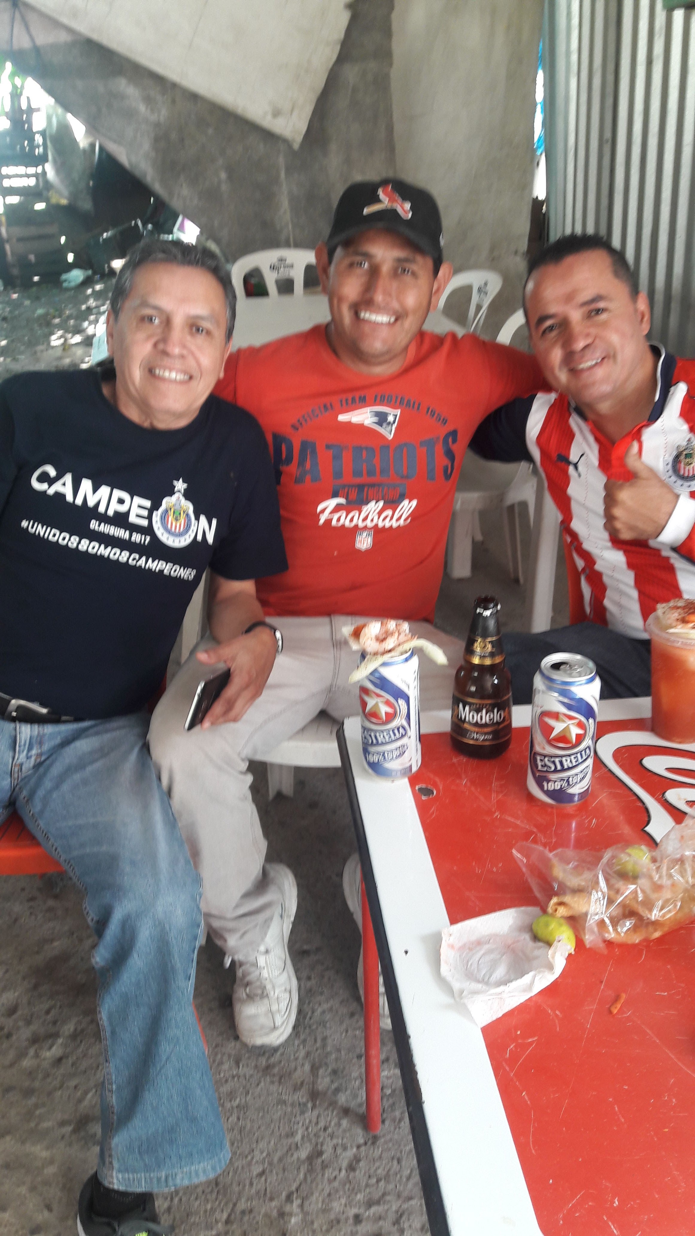 Loncheria y Mariscos Pepon image 8