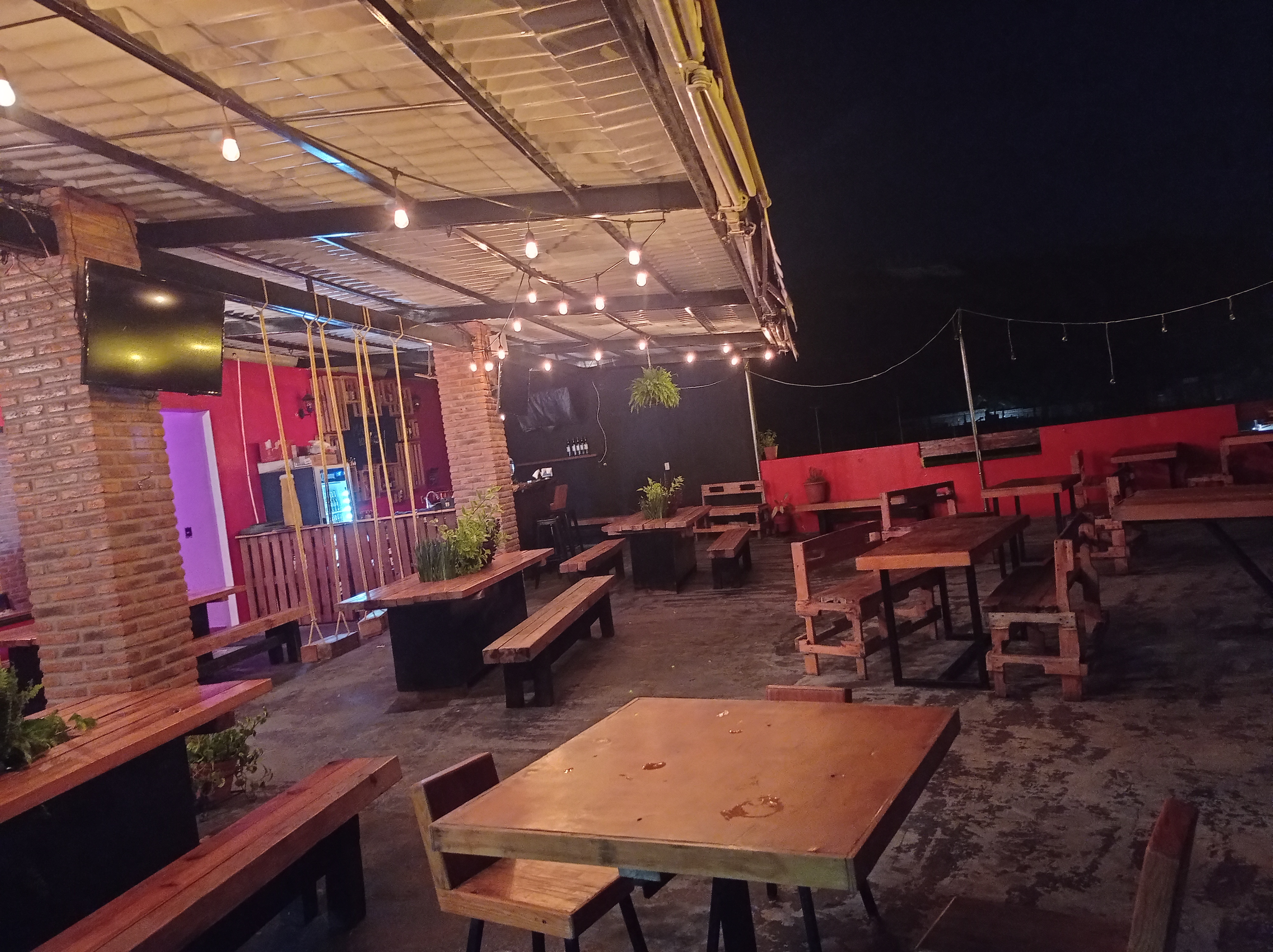 Azotea Bar & Grill image 1