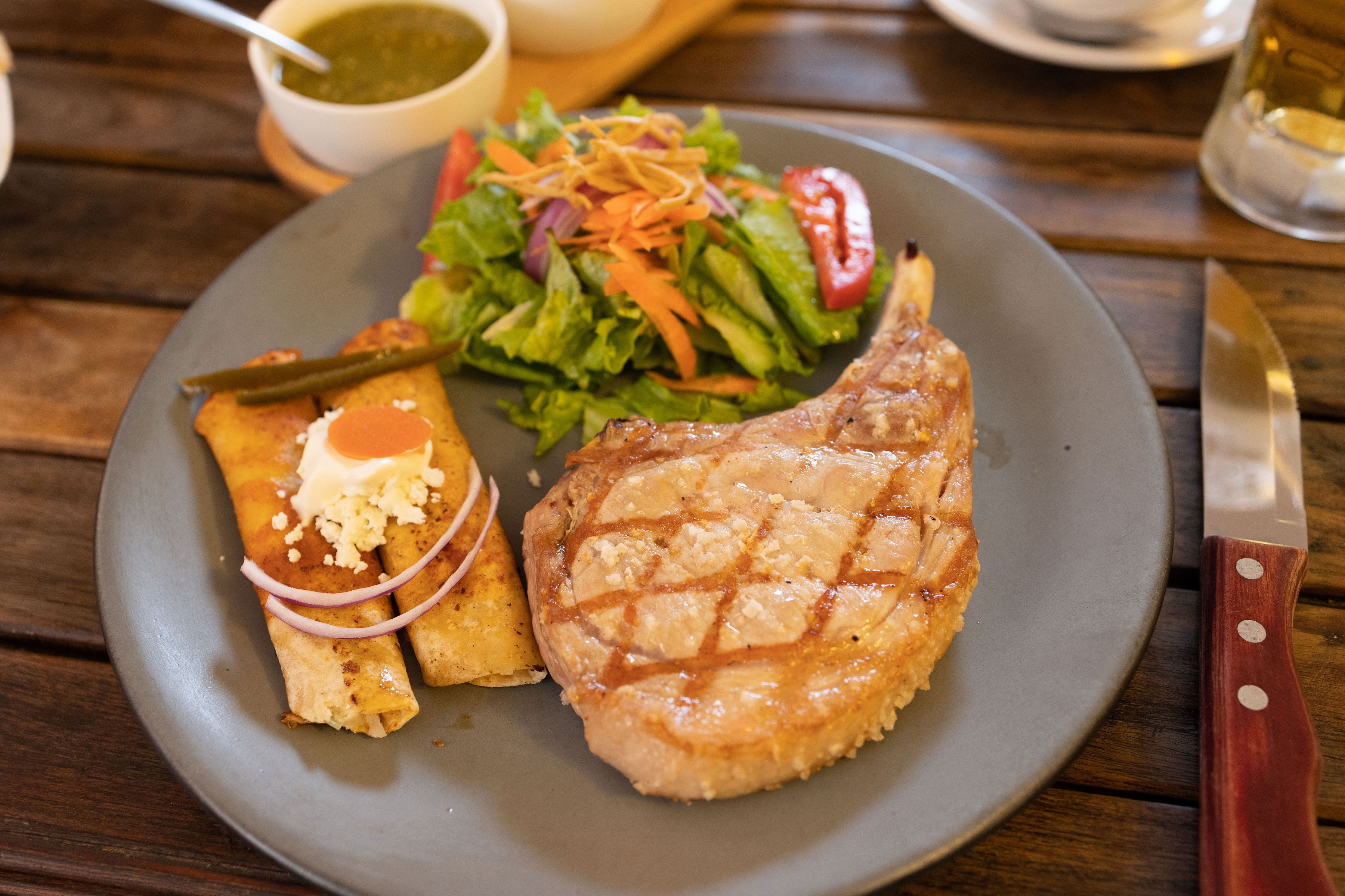 Mirage Restaurant Bar image 3