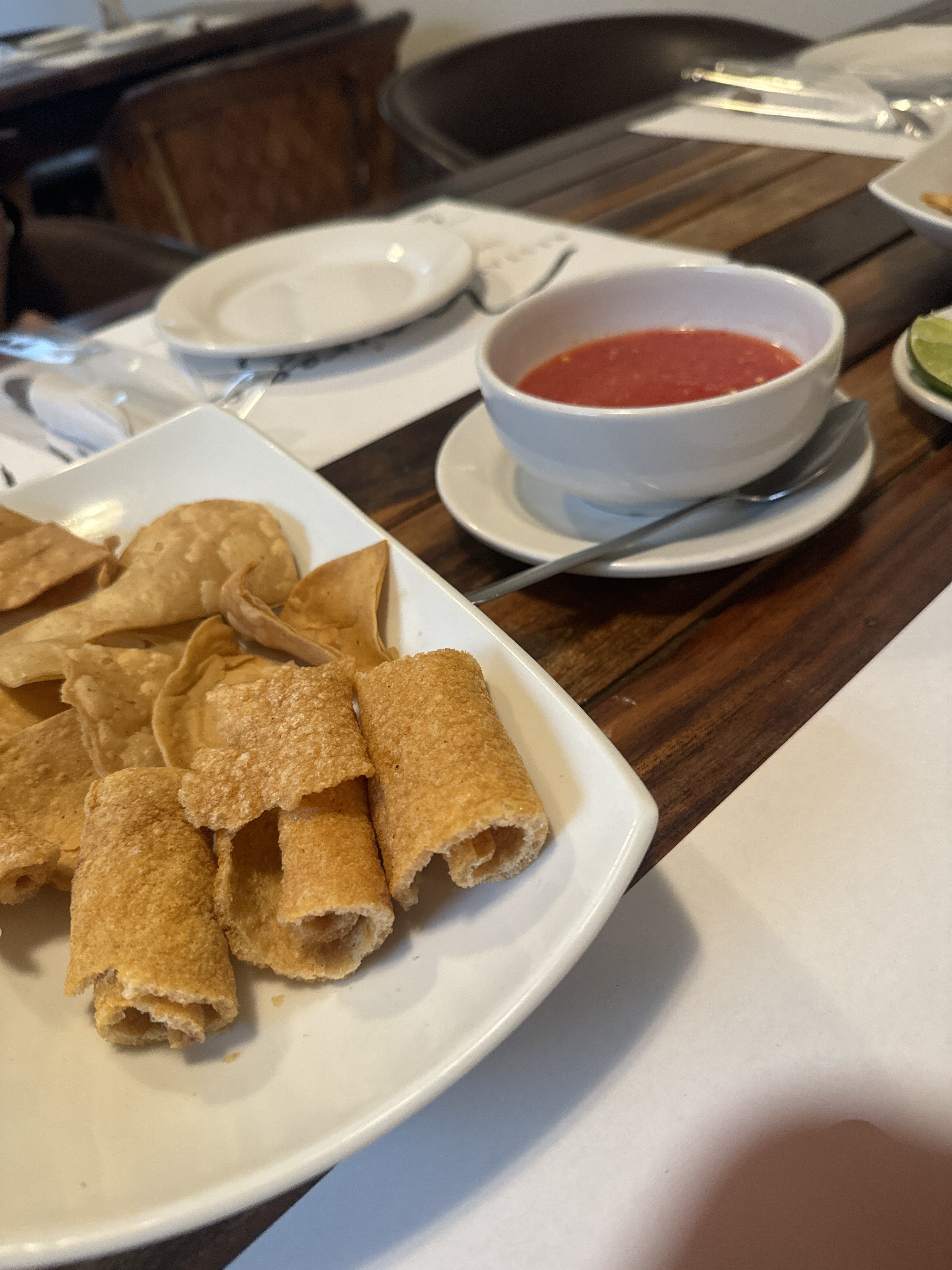 Mirage Restaurant Bar image 8