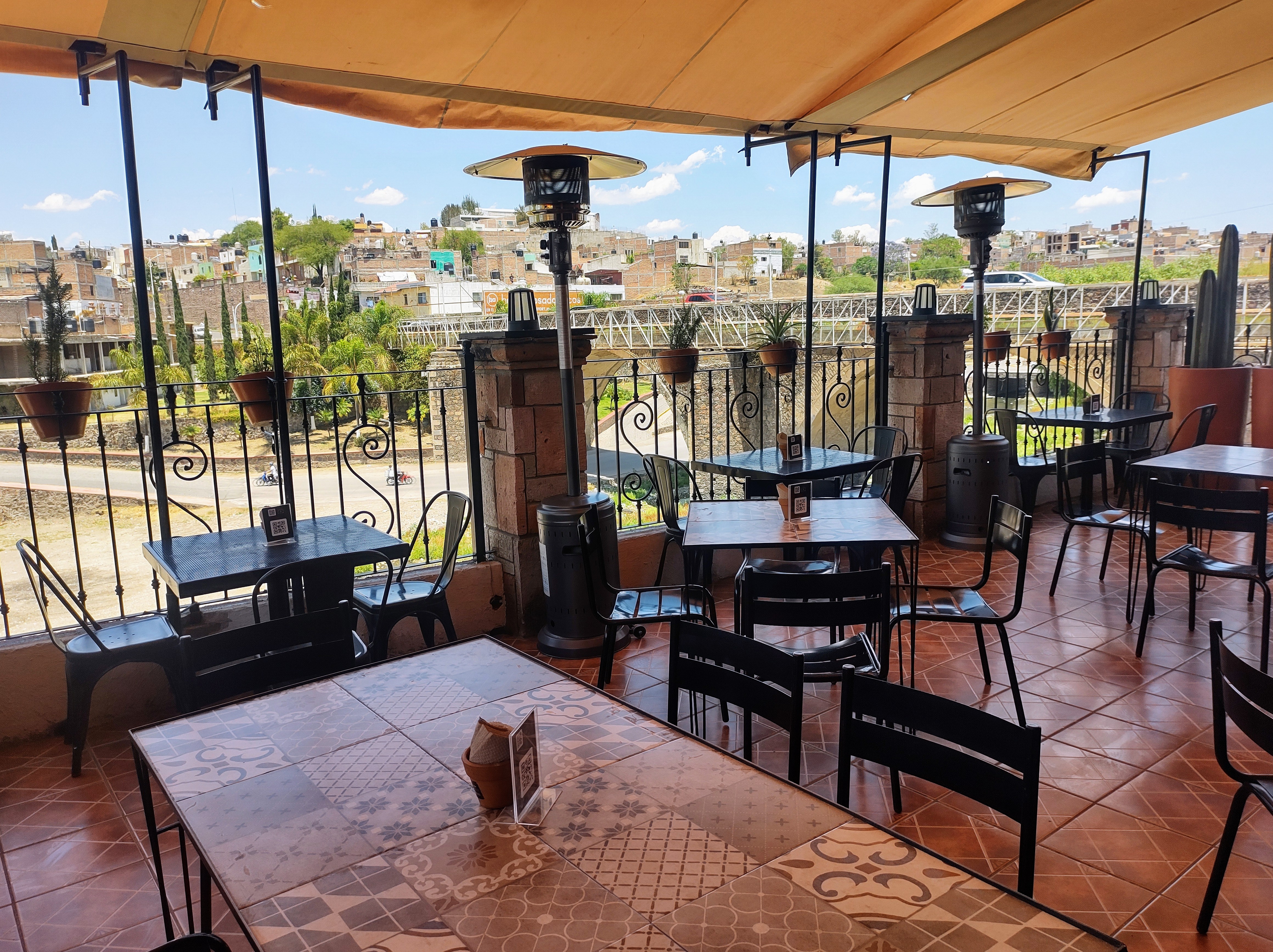 La Cantera Grill & Terraza Bar image 1