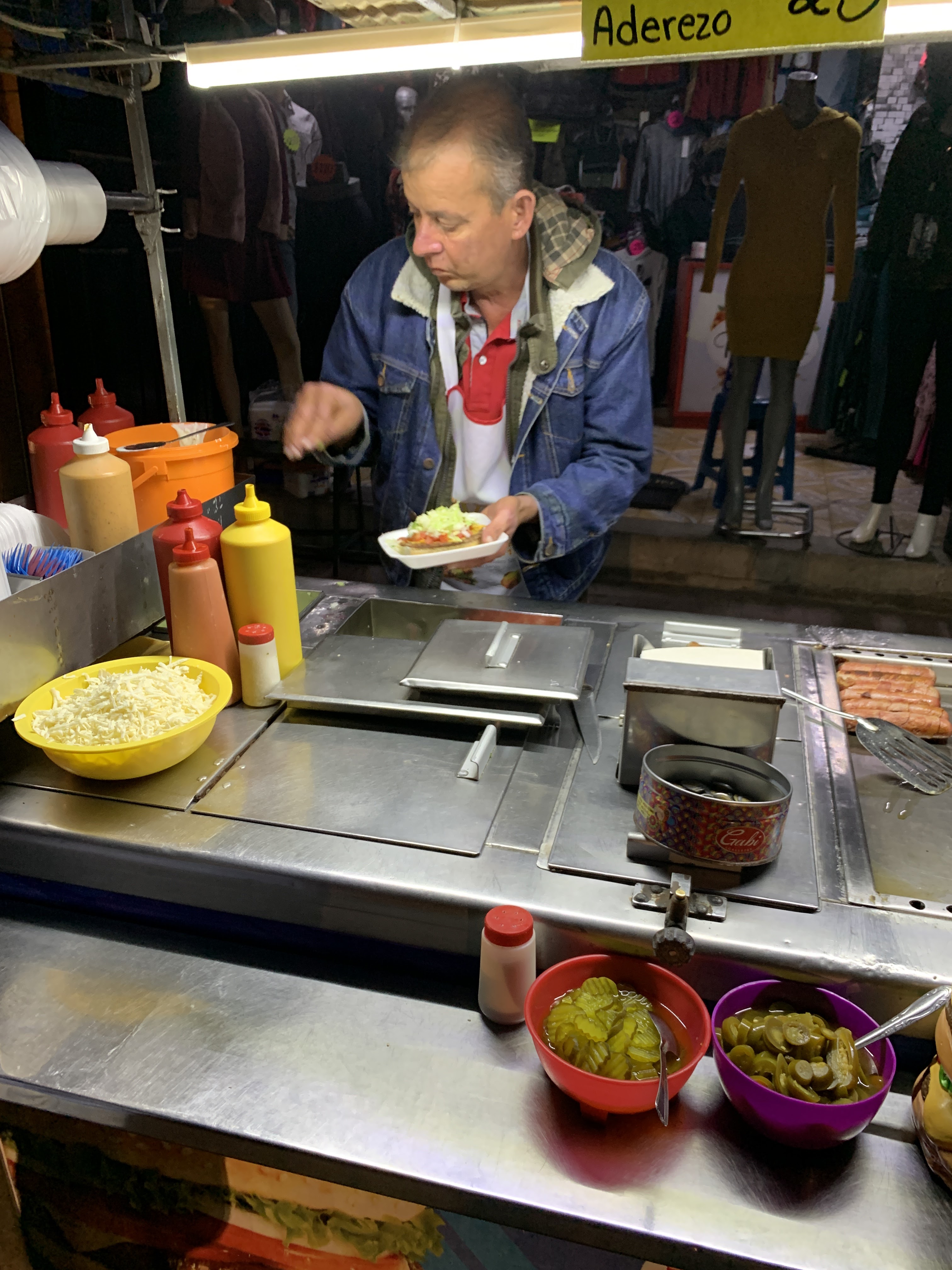 Hamburguesas El Catarito image 5