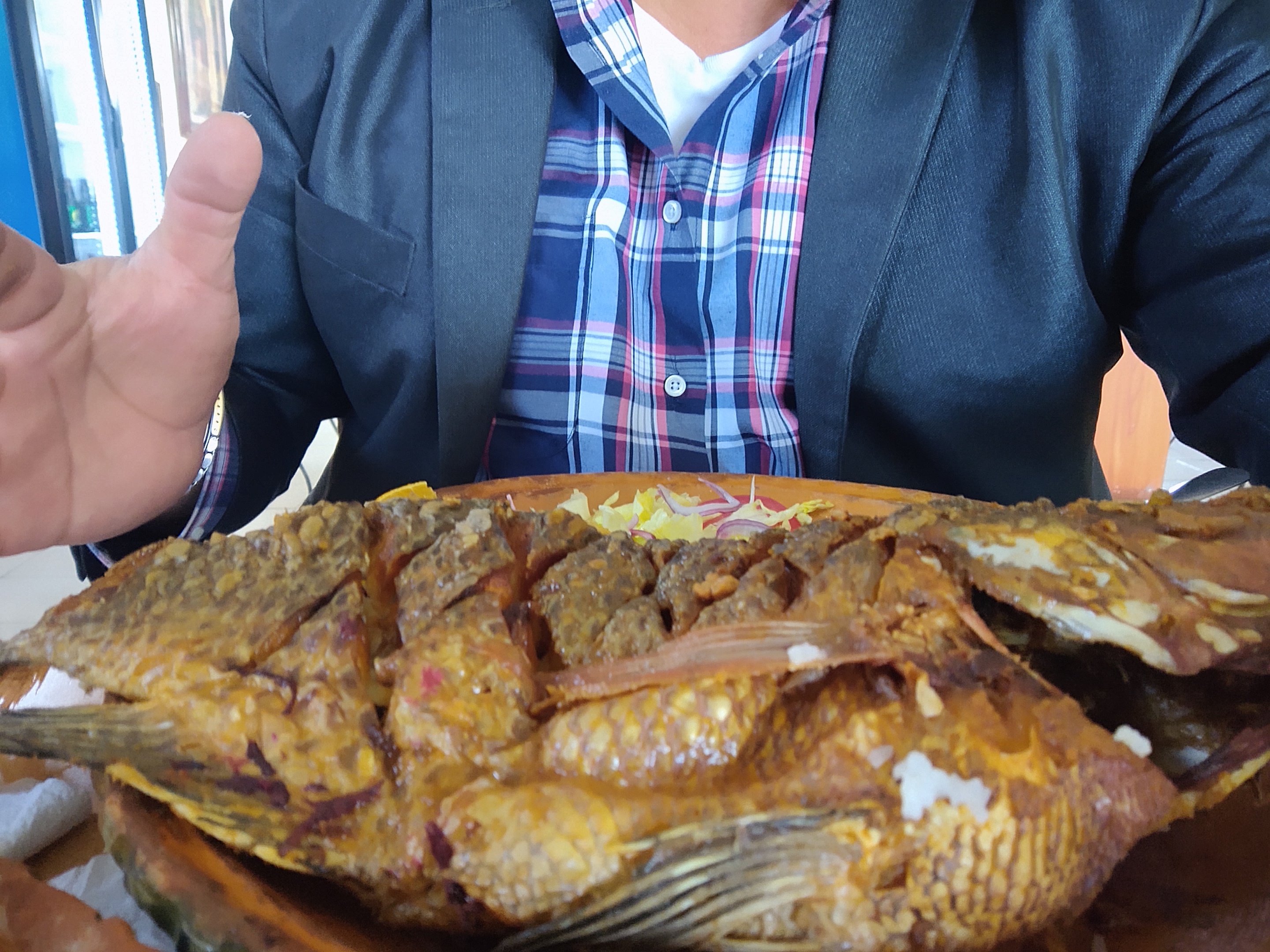 Marisquería el güero image 6