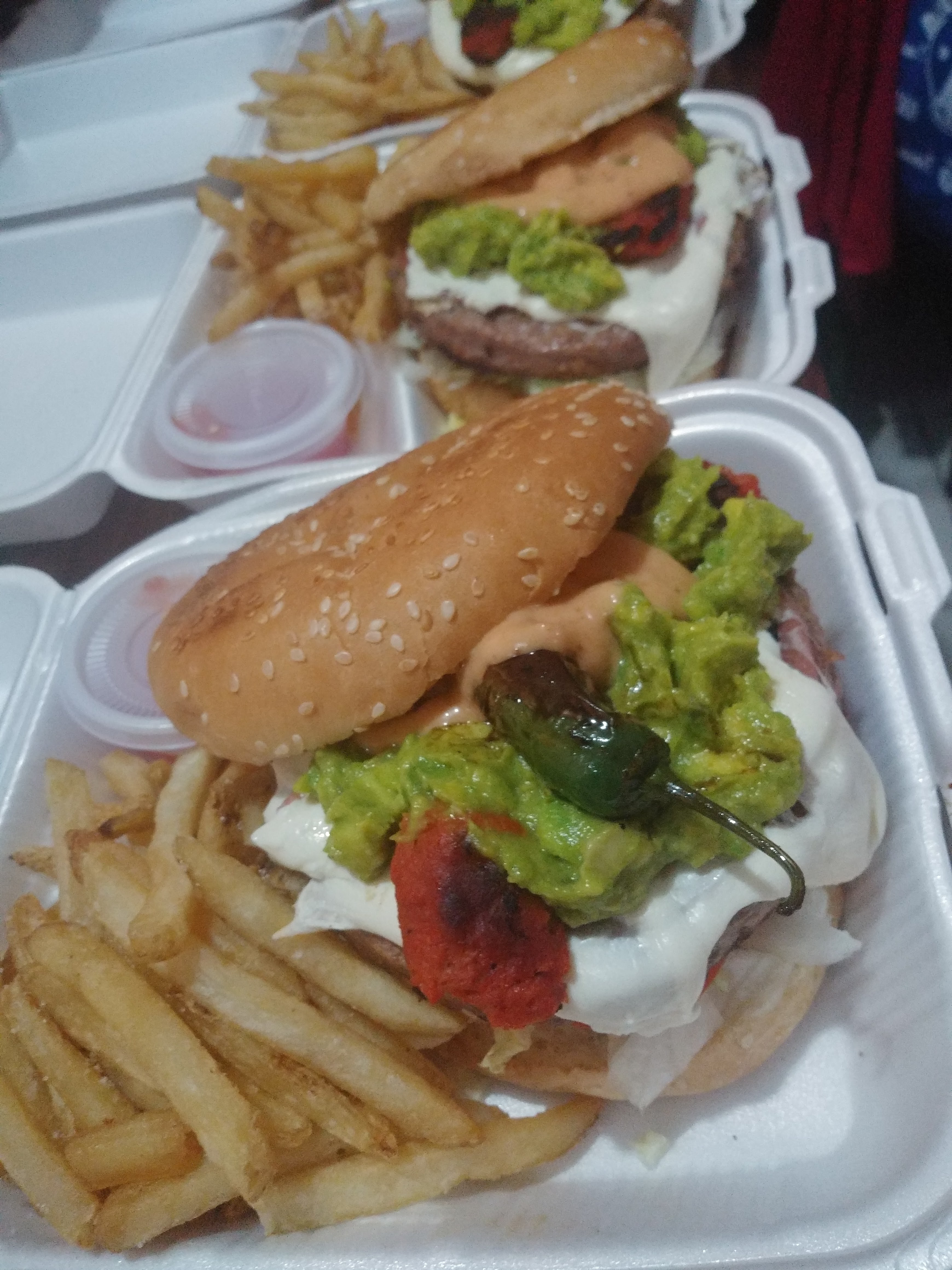 CARNIVOROS BURGER'S image 1